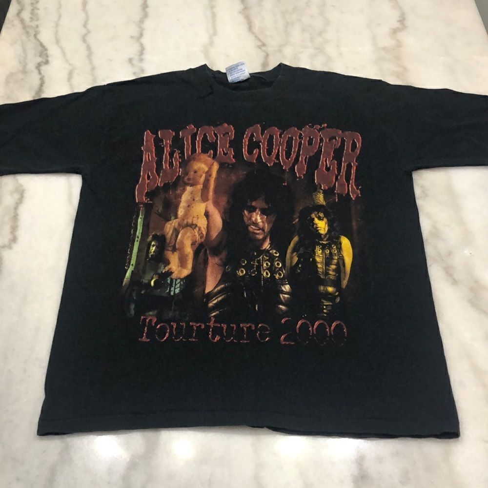 Vintage Y2K Alice Cooper Tourture T-Shirt Size Large Made in USA